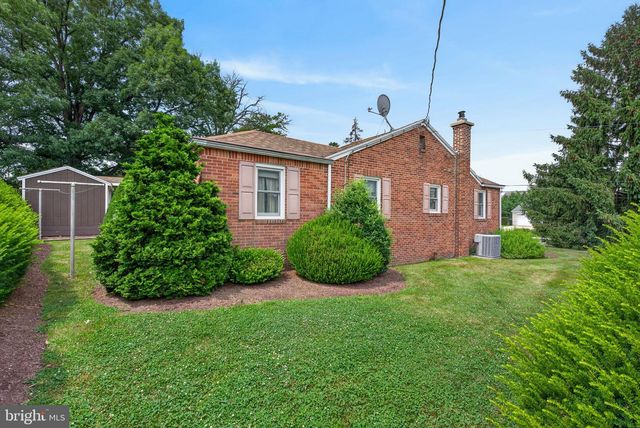 540 MANOR RD, Windsor, PA 17366