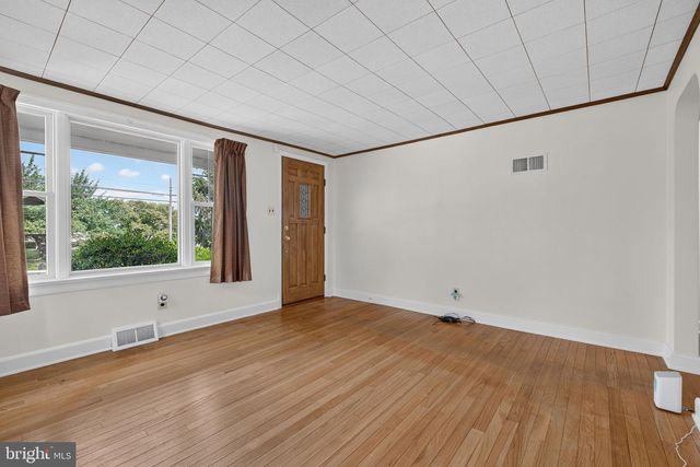 540 MANOR RD, Windsor, PA 17366