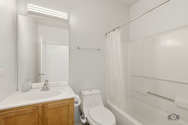 385 Marshall Ash Street, Bolingbrook, IL 60490