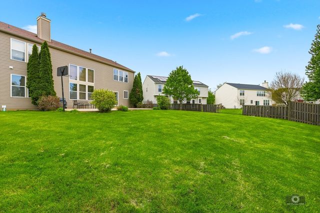 385 Marshall Ash Street, Bolingbrook, IL 60490