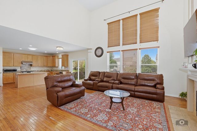 385 Marshall Ash Street, Bolingbrook, IL 60490