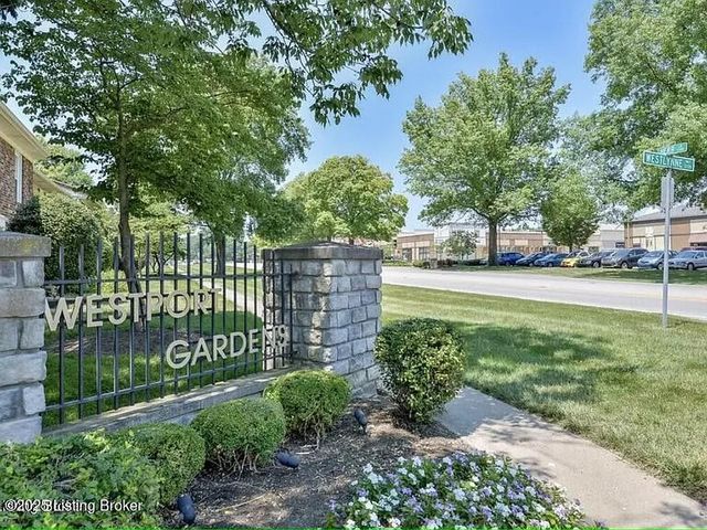 1110 Westlynne Pl UNIT 6, Louisville, KY 40222