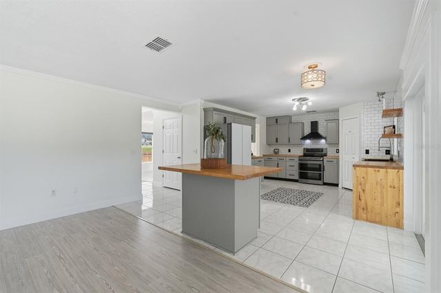 1571 TIMBERCREST DRIVE, Deltona, FL 32738