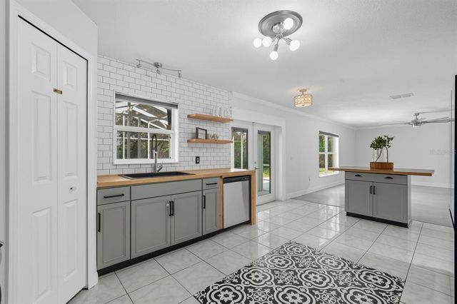 1571 TIMBERCREST DRIVE, Deltona, FL 32738