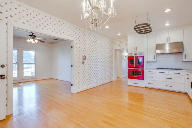 1590 Airport Road, Aledo, TX 76008