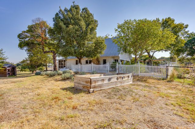 1590 Airport Road, Aledo, TX 76008