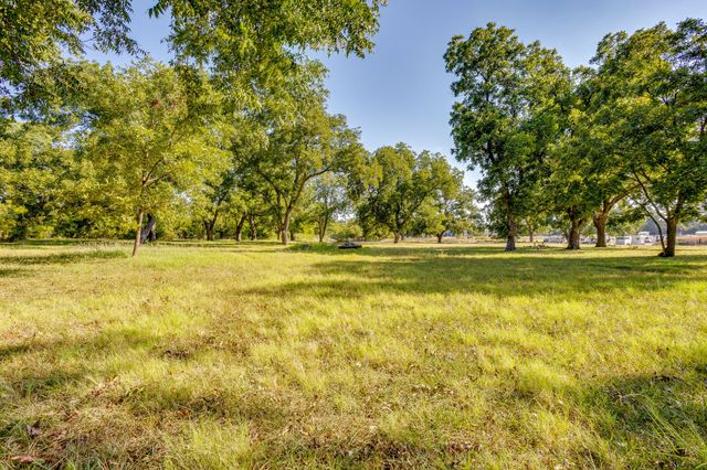 1590 Airport Road, Aledo, TX 76008