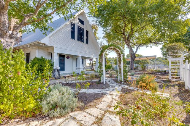 1590 Airport Road, Aledo, TX 76008