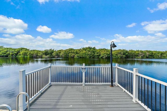 200 SW Pomeroy Street, Stuart, FL 34997