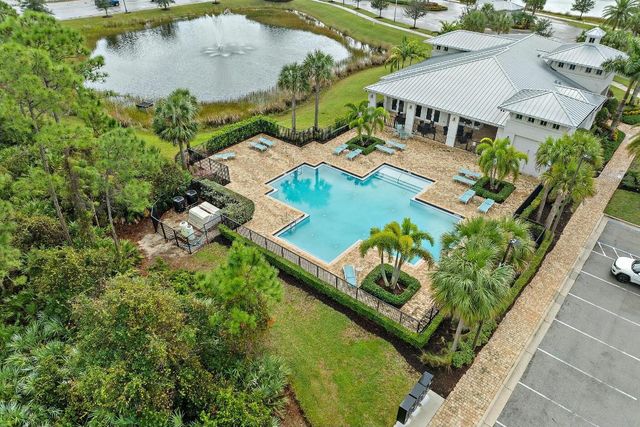 200 SW Pomeroy Street, Stuart, FL 34997