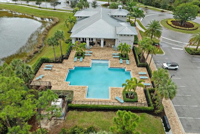 200 SW Pomeroy Street, Stuart, FL 34997