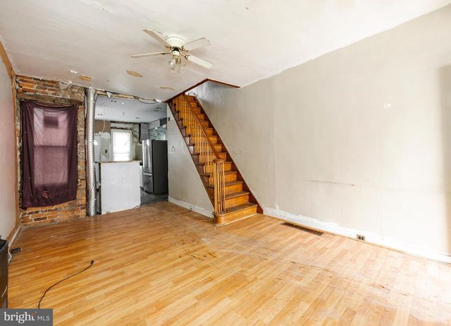 1229 LANSDOWN AVE, Camden, NJ 08104