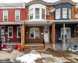 1229 LANSDOWN AVE, Camden, NJ 08104