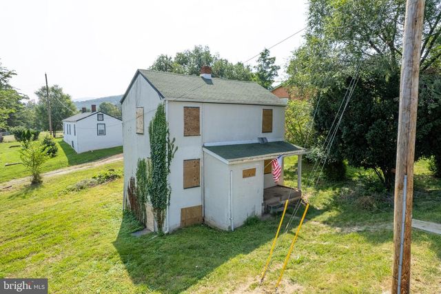 704 PARKVIEW DR, Front Royal, VA 22630