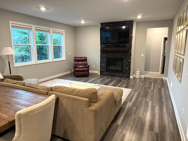 1562 Edgebrook Lane, Carver, MN 55315
