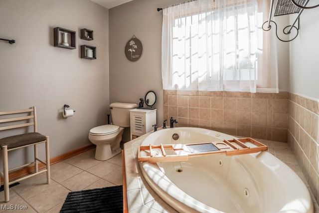 5700 Glena Street, Louisville, OH 44641