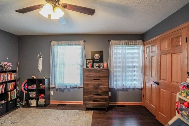 5700 Glena Street, Louisville, OH 44641