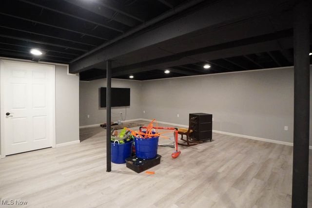 5700 Glena Street, Louisville, OH 44641