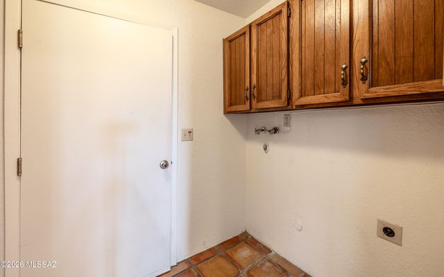 4564 E Camino Pimeria Alta, Tucson, AZ 85718