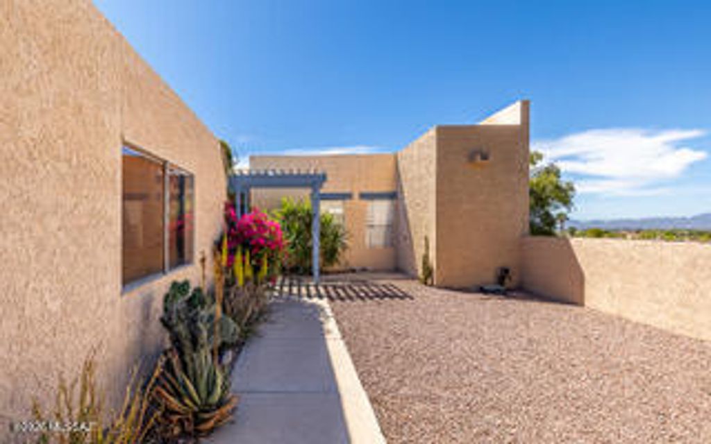 4564 E Camino Pimeria Alta, Tucson, AZ 85718