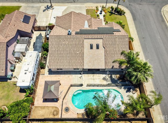 10008 Cheyenne Drive, Bakersfield, CA 93312