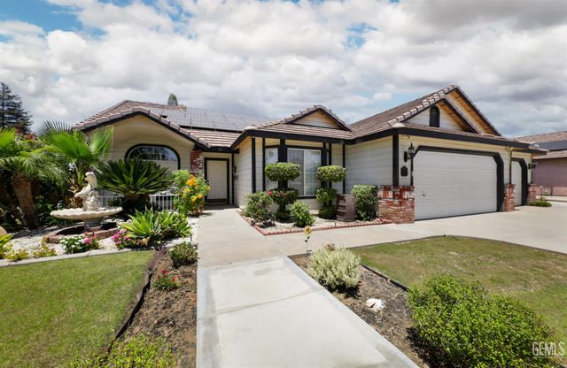 10008 Cheyenne Drive, Bakersfield, CA 93312