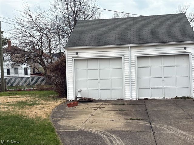 266 E 204th Street, Euclid, OH 44123