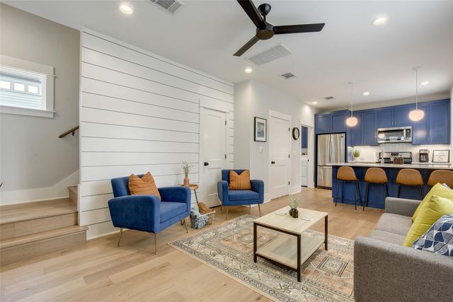 1909 Willow ST 2, Austin, TX 78702