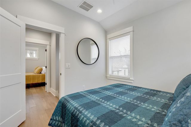 1909 Willow ST 2, Austin, TX 78702