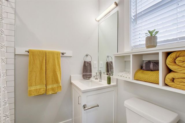 1909 Willow ST 2, Austin, TX 78702