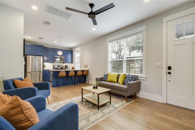 1909 Willow ST 2, Austin, TX 78702