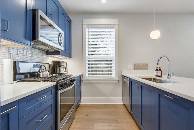 1909 Willow ST 2, Austin, TX 78702