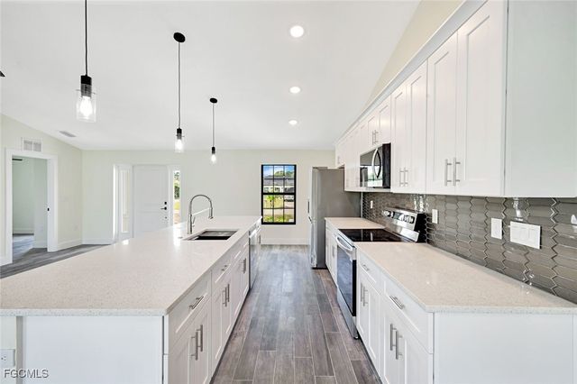 3603 NE 9th AVE, Cape Coral, FL 33909