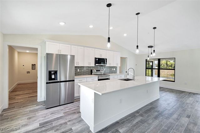 3603 NE 9th AVE, Cape Coral, FL 33909