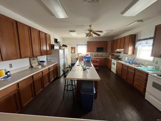 15051 County Road 146, Syracuse, IN 46567