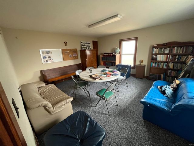 15051 County Road 146, Syracuse, IN 46567
