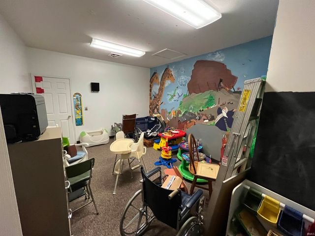 15051 County Road 146, Syracuse, IN 46567