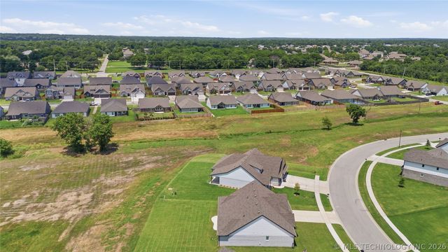 7408 N 159th East Avenue, Owasso, OK 74055