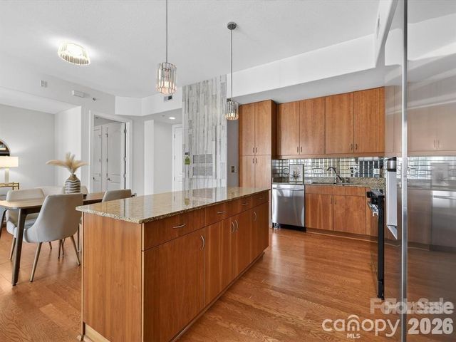4620 Piedmont Row Drive, Charlotte, NC 28210