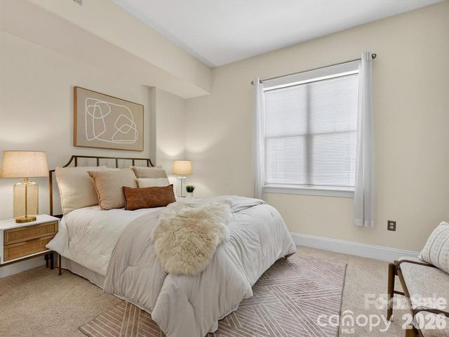4620 Piedmont Row Drive, Charlotte, NC 28210