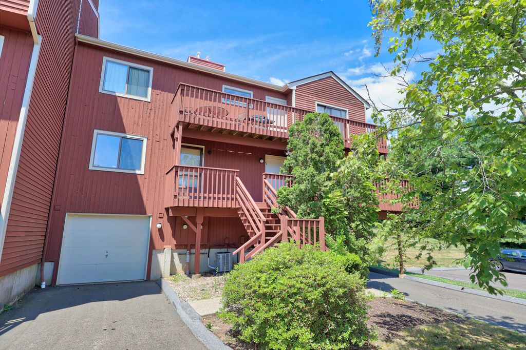 25 Florence Road 85, Branford, CT 06405