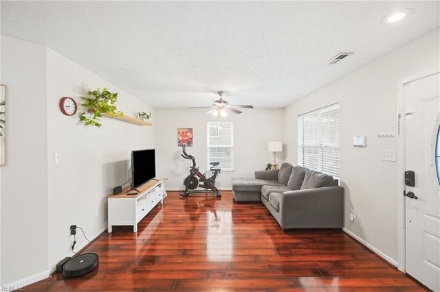 3103 Verdun AVE, Norfolk, VA 23509