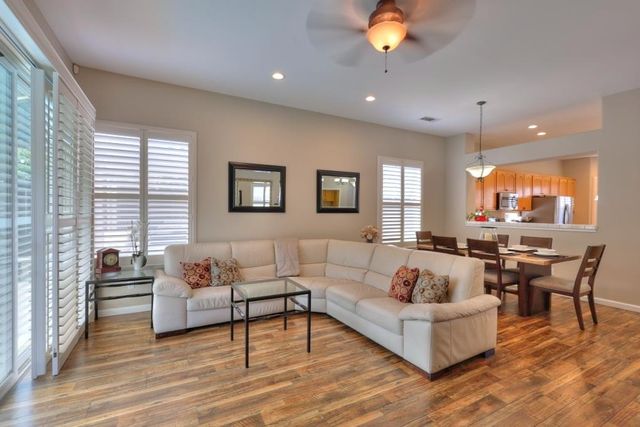 2586 Knobcone Ln, Lodi, CA 95242