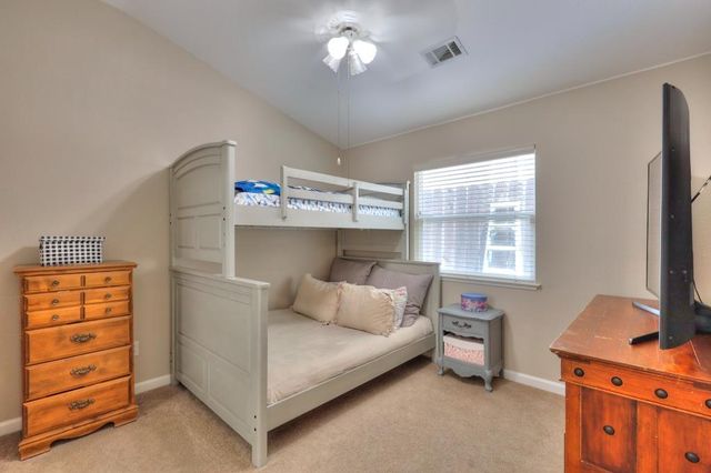 2586 Knobcone Ln, Lodi, CA 95242