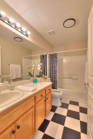 2586 Knobcone Ln, Lodi, CA 95242