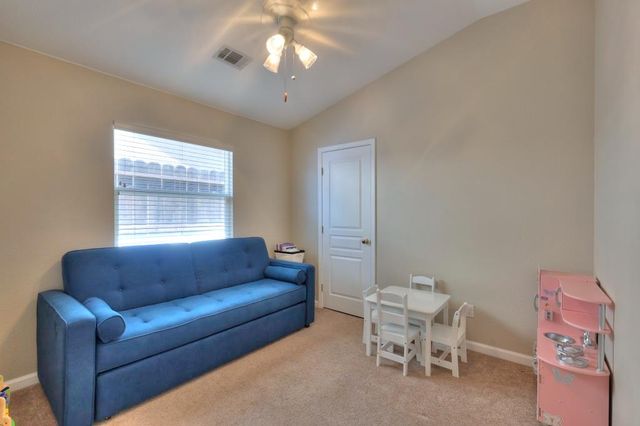 2586 Knobcone Ln, Lodi, CA 95242