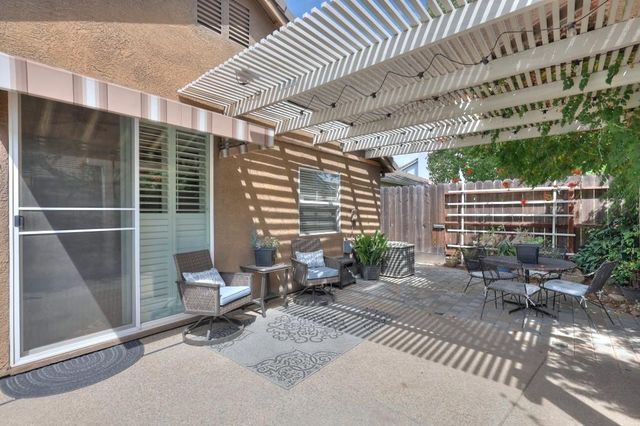 2586 Knobcone Ln, Lodi, CA 95242
