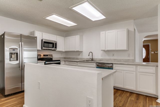 7851 Farlin Park, San Antonio, TX 78249