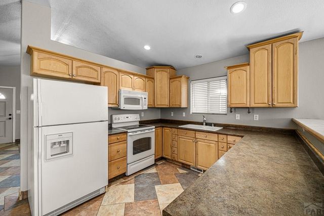 3311 W 18th St, Pueblo, CO 81003