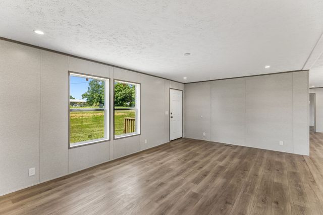 8 Otha Rd, Summertown, TN 38483